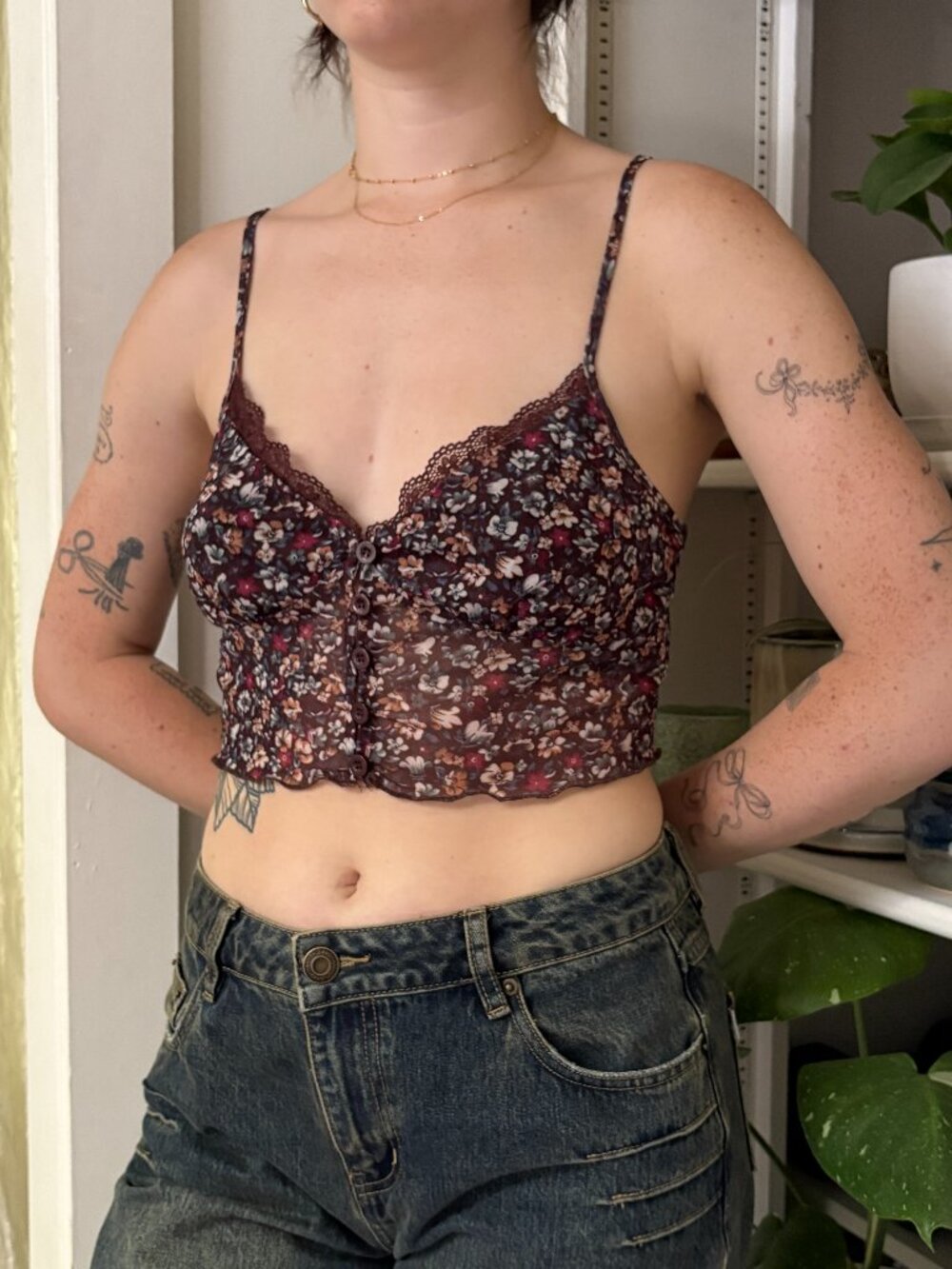 Floral Lace Trim Cropped Mesh Tank - 8